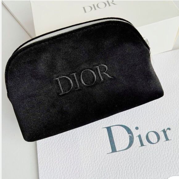 Christian Dior Original Velvet Black Pouch 2024 Clutch Bag Makeup Case Cosmetic - Picture 1 of 3